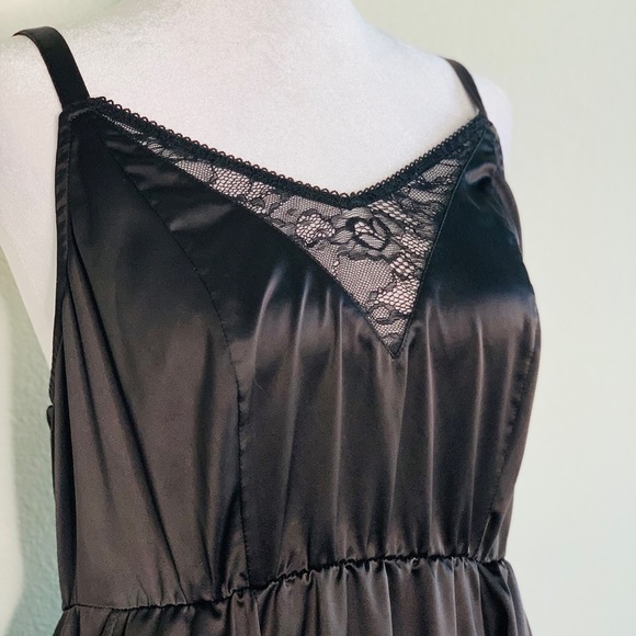 Torrid Dress with pockets Black Satin Lace Mini Skater size 00/Medium/10 - Picture 3 of 12